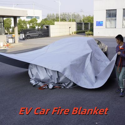 EV Car Fire Blanket Gray 550℃ Thermal Resistance for Sedan SUV
