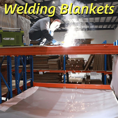 Fabrica diretta 800°C Anti-Spatter Welding Blanket Diverse dimensioni Tessuto in fibra di vetro facile da appendere per magazzini