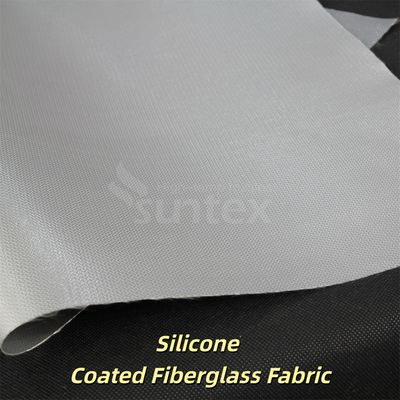 Tessuto in fibra di vetro rivestito di silicone resistente al calore con spessore di 0,3 mm 400 g/mq Peso e larghezza di 1,5 m per applicazioni industriali