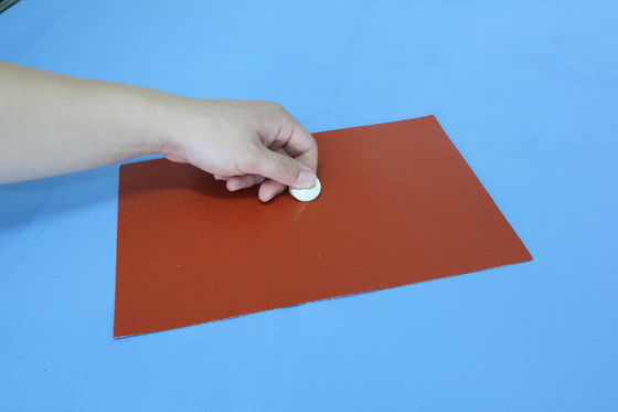 Tessuto in fibra di vetro rivestito di silicone resistente al calore e flessibile, con protezione termica continua a 260°C Spessore 0,3 mm e peso 400 g/mq